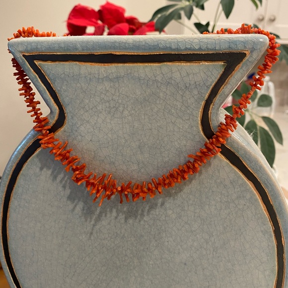 Beautiful Vintage Coral Necklace and coral and stone Earring set - Picture 3 of 7